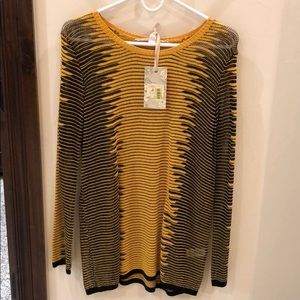 Yellow and black Chelsea violet sweater